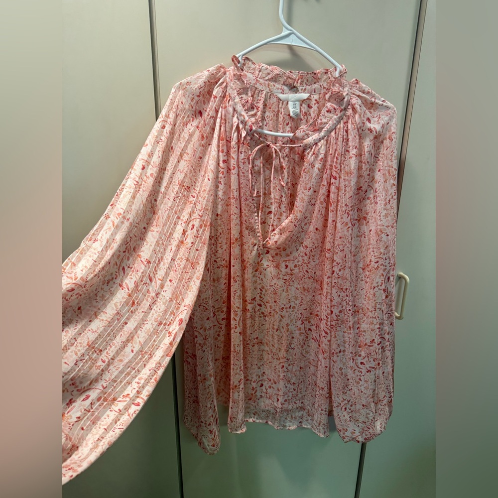 H&M Floral Blouse in Pink and White